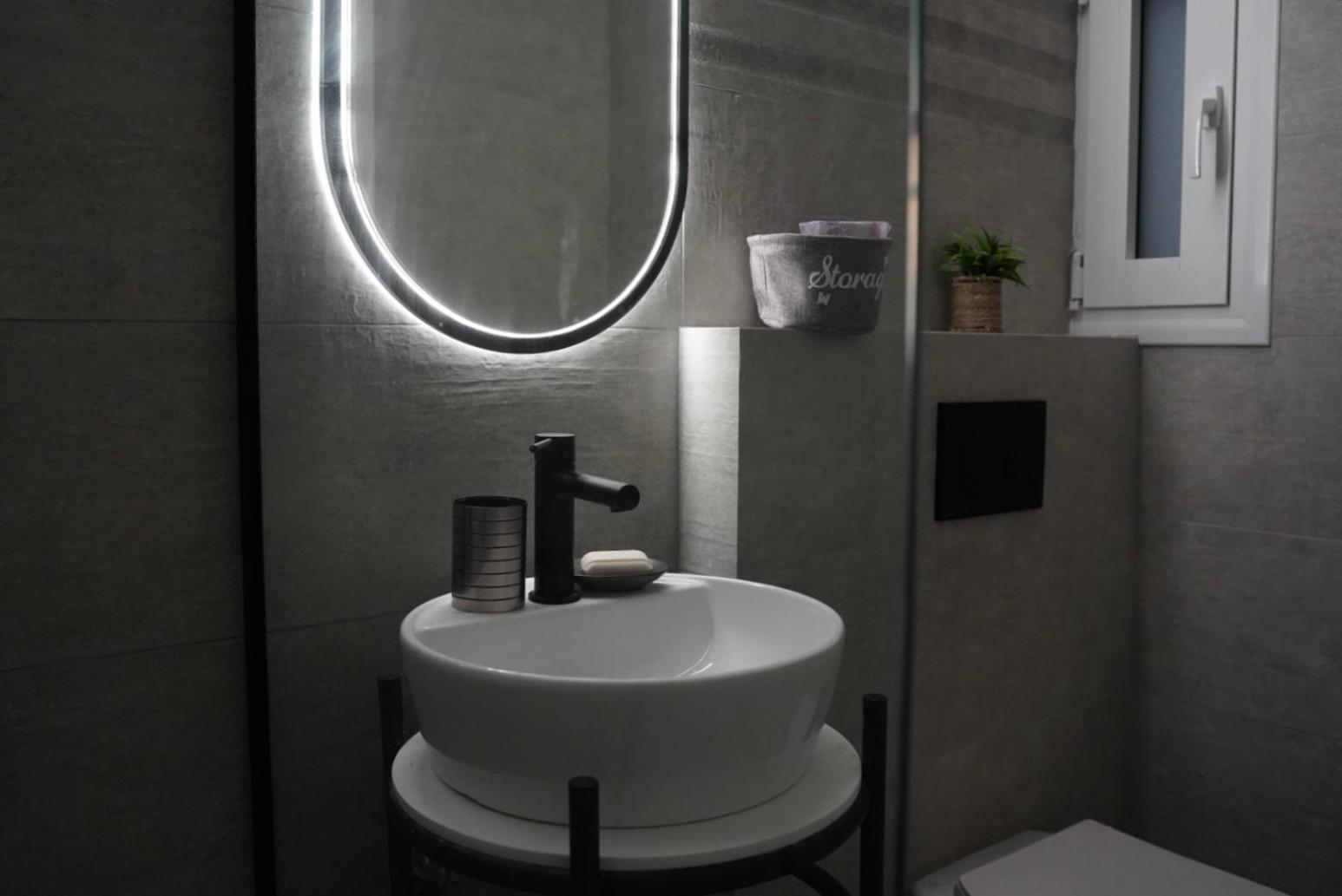 Bright & Cozy Apartment, أثينا المظهر الخارجي الصورة